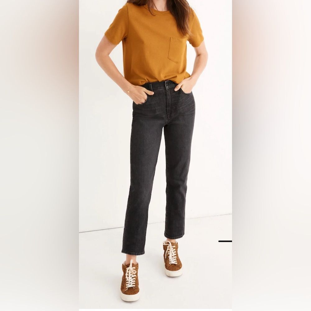 Madewell High-Rise Straight Jeans in Washed Black